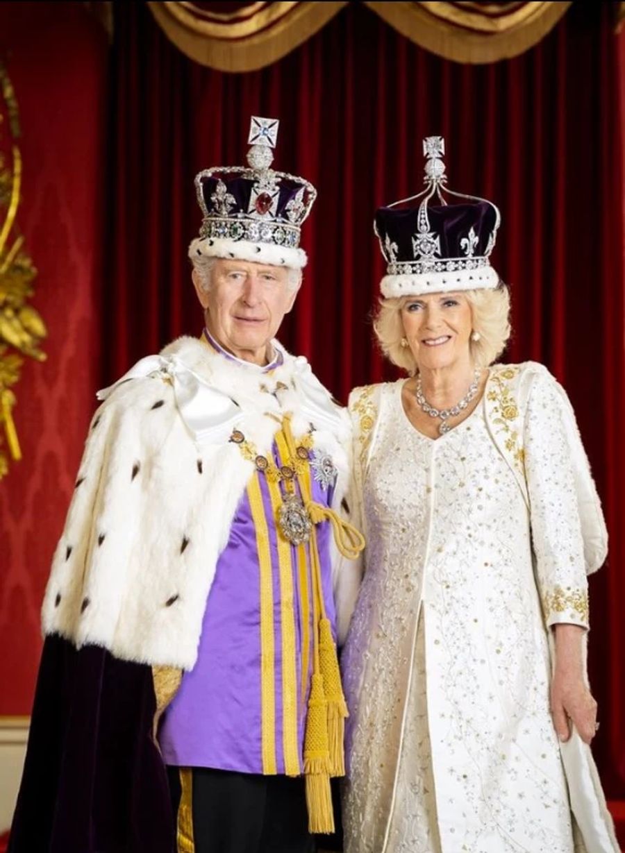 König Charles und Queen Camilla nach der Krönung am Wochenende.