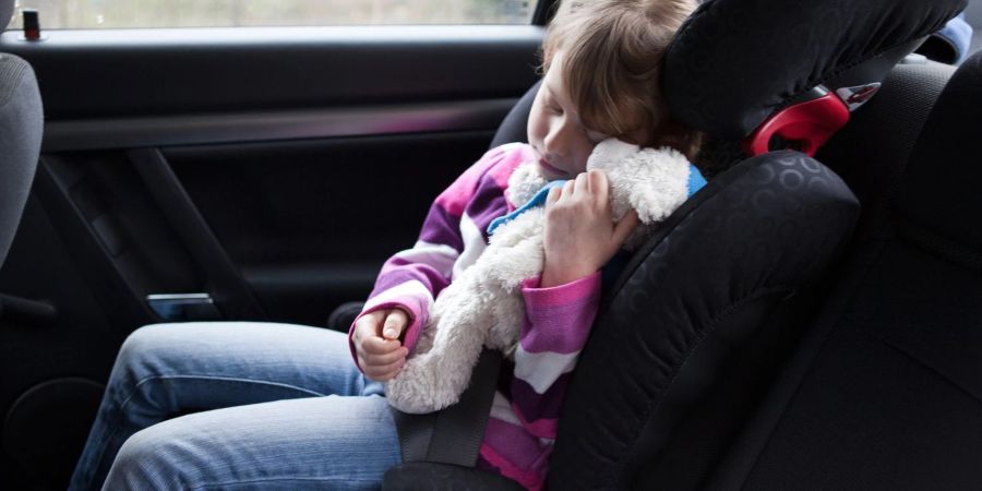 Sicherer mit dem Nachwuchs unterwegs: Die Stiftung Warentest nimmt regelmässig Kindersitze unter die Lupe.