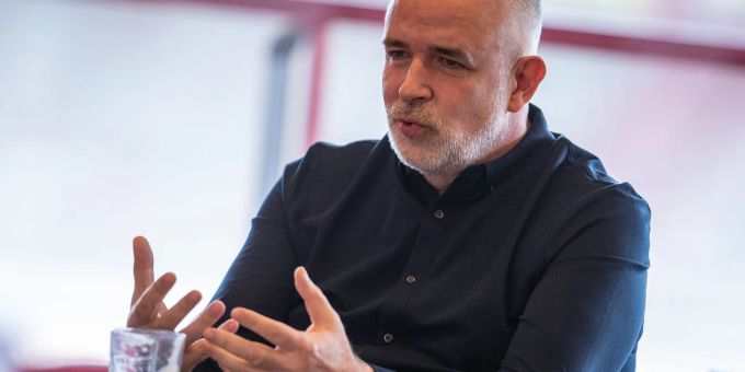 Union-Prsäident Dirk Zingler dämpft die Hoffnungen der Fans auf CL-Spiele an der Alten Försterei. Union Berlin