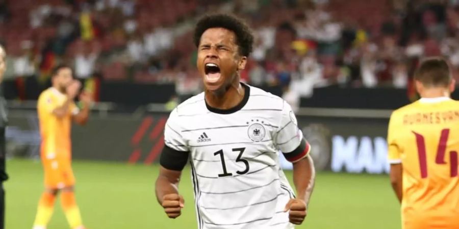 Deutschlands Karim Adeyemi jubelt nach seinem Treffer zum 6:0. Foto: Tom Weller/dpa
