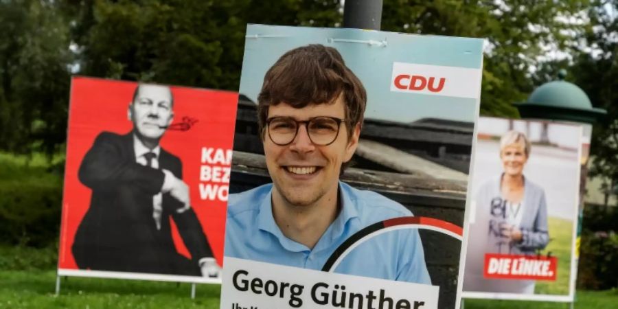Wahlplakate auf Rügen im September