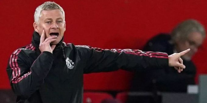Ole Gunnar Solskjaer, Trainer von Manchester United an der Seitenlinie . Foto: Martin Rickett/PA Wire/dpa Ole Gunnar Solskjaer, Trainer von Manchester United an der Seitenlinie . Foto: Martin Rickett/PA Wire/dpa