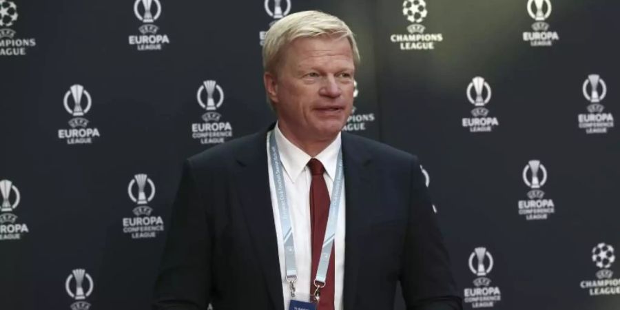 Oliver Kahn, Vorstandsvorsitzender des FC Bayern, kommt zur Auslosung nach Istanbul. Foto: Emrah Gurel/AP/dpa
