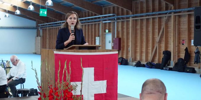 Anita Borer bei der Ansprache der 1. Augustfeier 2021. Mit 35 Jahren ist sie die jüngste Ustermer Gemeinderatspräsidentin. Anita Borer Uster