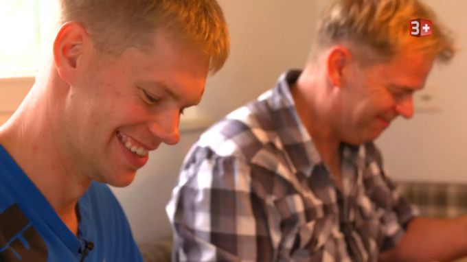 «Bauer, ledig, sucht»-Landwirt Nicolas und sein Vater Stefan sind ein gutes Team. bauer