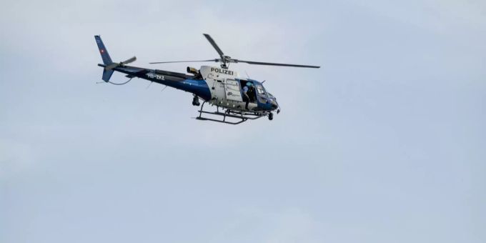 Ein Helikopter der Kantonspolizei Zürich. (Symbolbild) vermisste person