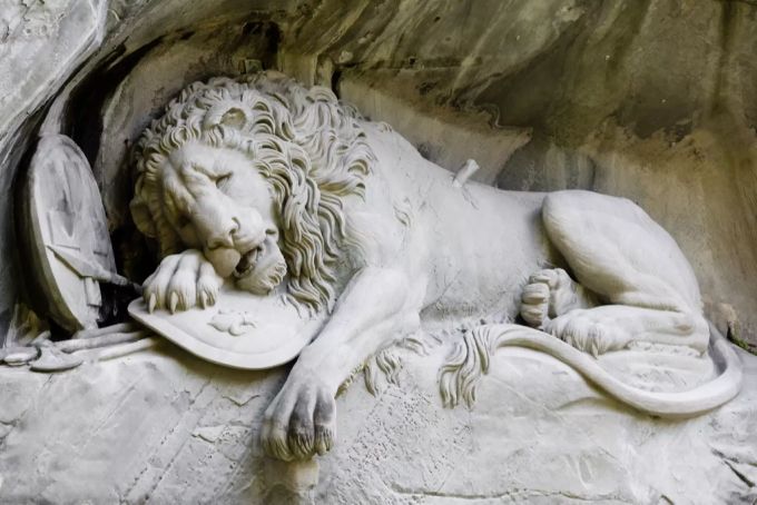 Das Löwendenkmal in Luzern wird 200 Jahre alt. Löwendenkmal Luzern
