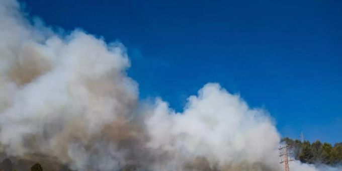 Ein Waldbrand wütet im Nordosten Spaniens. (Symbolbild) Waldbrand Spanien