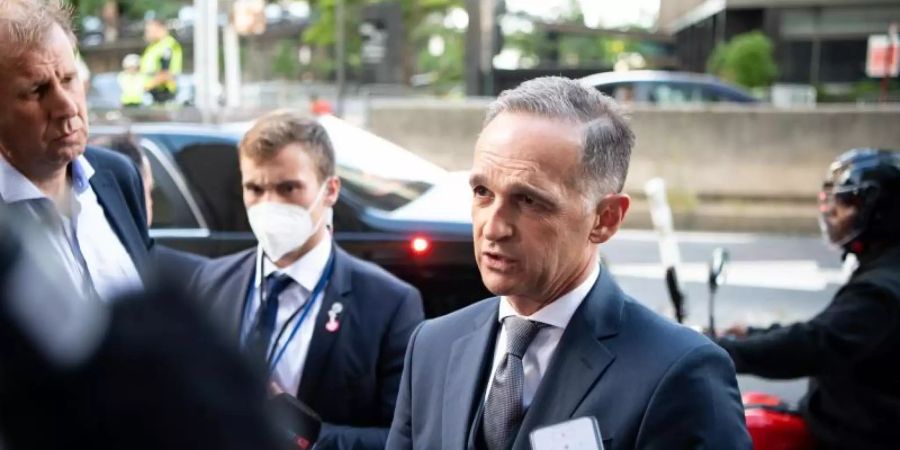 Bundesaussenminister Heiko Maas gibt nach seinem Gespräch mit seinem iranischen Amtskollegen ein Statement vor der Ständigen Vertretung der Bundesrepublik Deutschland bei den Vereinten Nationen. Foto: Bernd von Jutrczenka/dpa