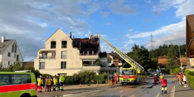 Die ausgerückten Einsatzkräfte brachten den Brand rasch unter Kontrolle. Brand