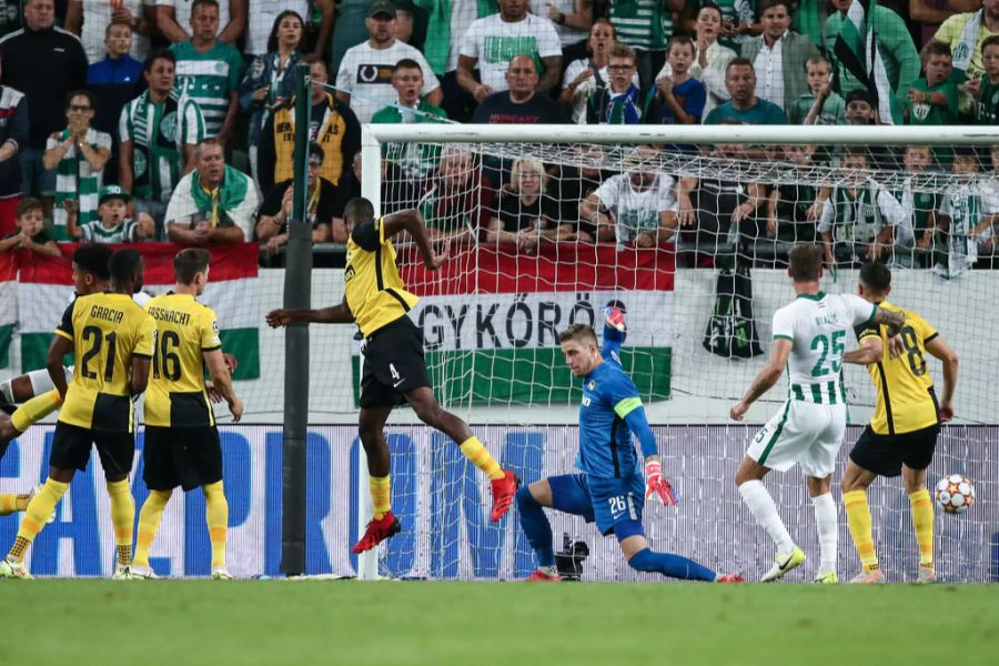 Ferencvaros Budapest dreht die Partie vor der Pause.