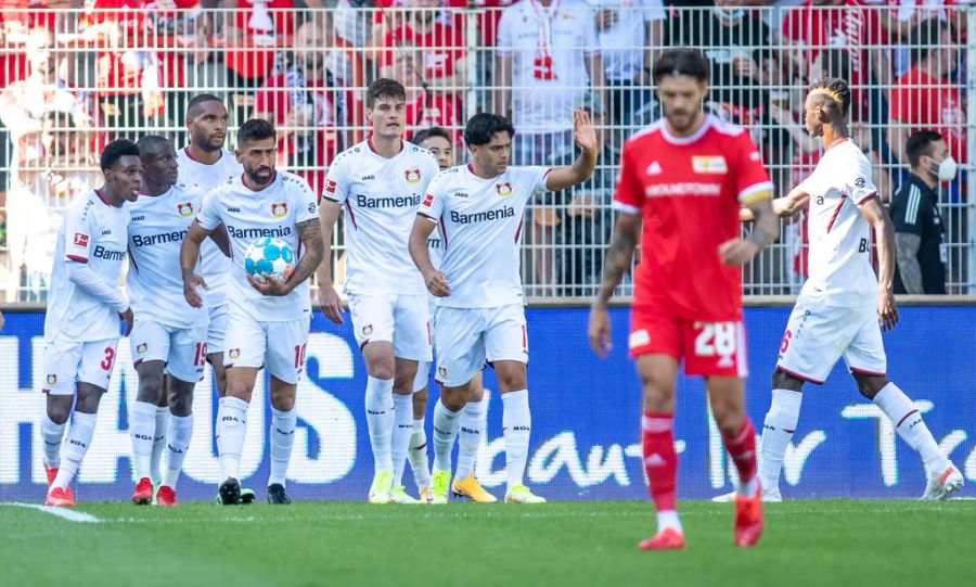 Die Leverkusener reagieren in Person von Moussa Diaby.