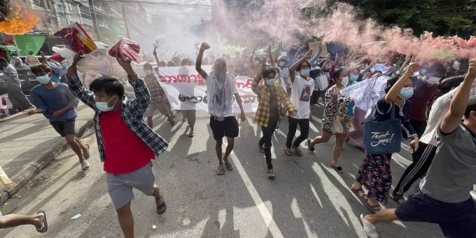Demonstranten in Myanmar am 3. Juli 2021. Myanmar demonstranten