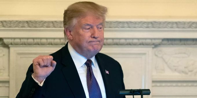 Donald Trump an einem Dinner im Weissen Haus. Der US-Präsident ist sich mit China im Handelsstreit weiterhin nicht einig. usa hongkong