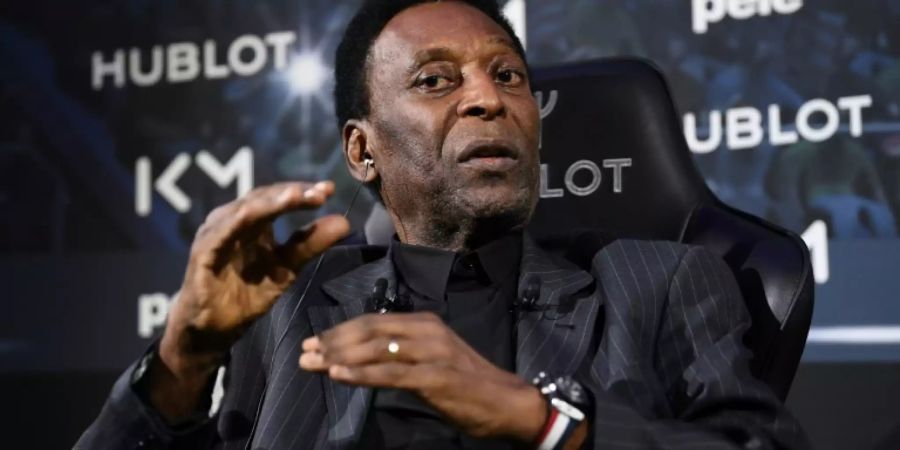 Pelé in Paris