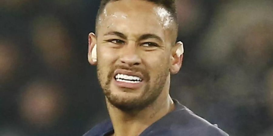 Die UEFA ermittelt gegen Neymar wegen verbaler Ausfälle gegen Schiedsrichter. Foto: Michel Euler/AP