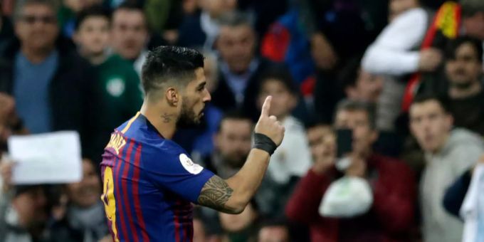 Der uruguayische Topstürmer glänzt beim Clasico Sieg mit Doppelpack. FC Barcelona Stürmer Luis Suárez