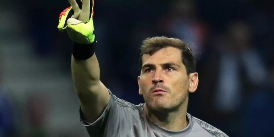 Hängt beim FC Porto noch ein Jahr dran: Torhüter Iker Casillas. Foto: Manuel Araujo/AP