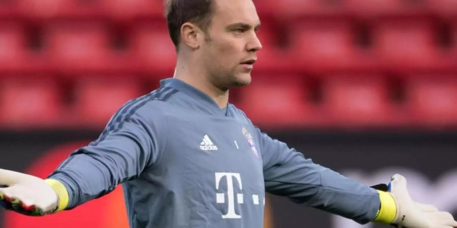 Torwart Manuel Neuer liegt derzeit mit einem Infekt flach. Foto: Sven Hoppe