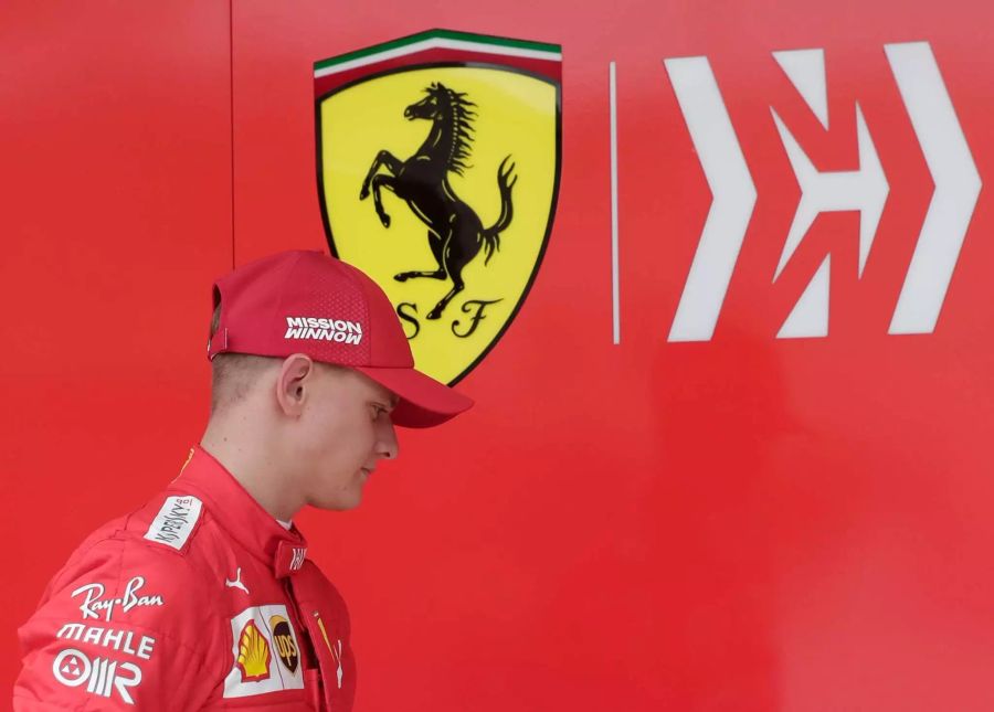 Mick Schumacher beim Formel-1-Test für Ferrari in Bahrain.