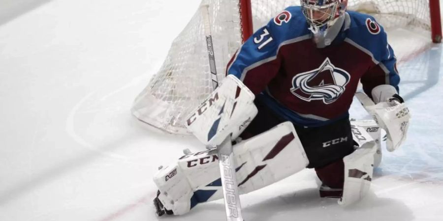 Avalanche-Torhüter Philipp Grubauer im Spiel gegen die Sharks in Aktion. Foto: David Zalubowski/AP