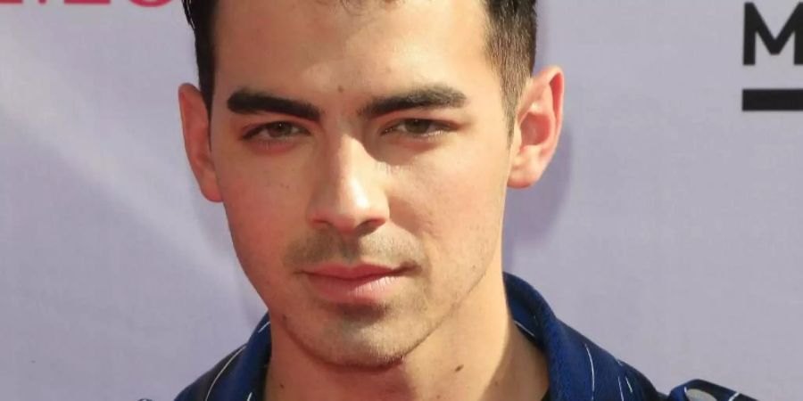 Joe Jonas hat Ja gesagt. Foto: Nina Prommer/EPA