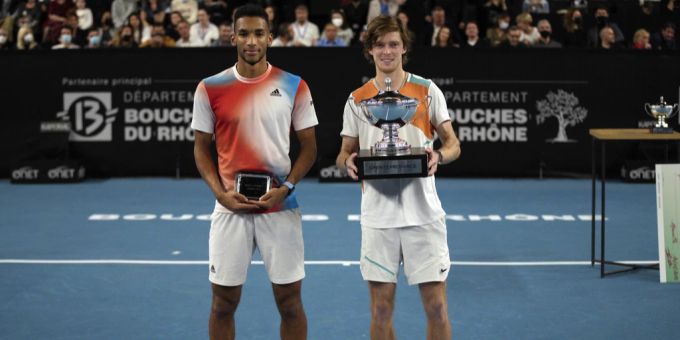 ATP-250-Turnier - Auger-Aliassime verliert Marseille-Final gegen Rublev