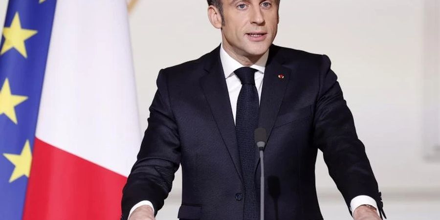Frankreichs Präsident Emmanuel Macron versucht in der Ukraine-Krise zwischen den Konfliktparteien zu vermitteln. Foto: Ian Langsdon/EPA POOL/AP/dpa