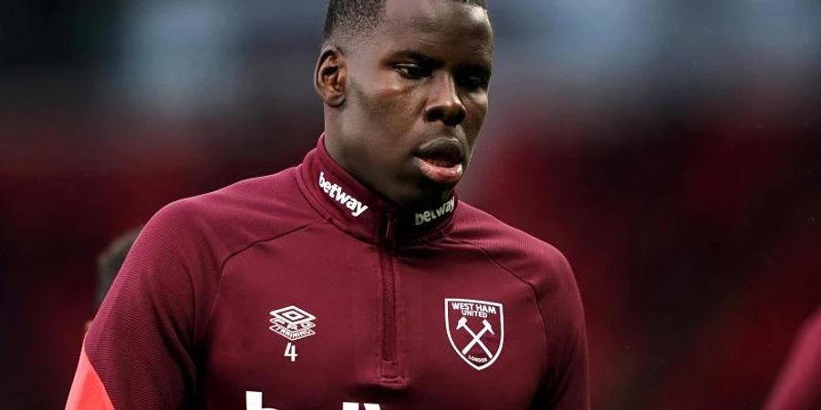 West Hams Kurt Zouma hat mit einem Video, in welchem er eine Katze misshandelte, im Internet für grosse Empörung gesorgt. Foto: Zac Goodwin/PA Wire/dpa