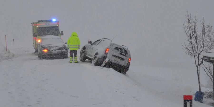 Trogen AR: Frontalkollision zwischen zwei Personenwagen