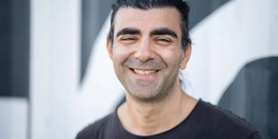Der deutsch-türkische Regisseur Fatih Akin dreht wieder. Foto: Daniel Reinhardt/dpa
