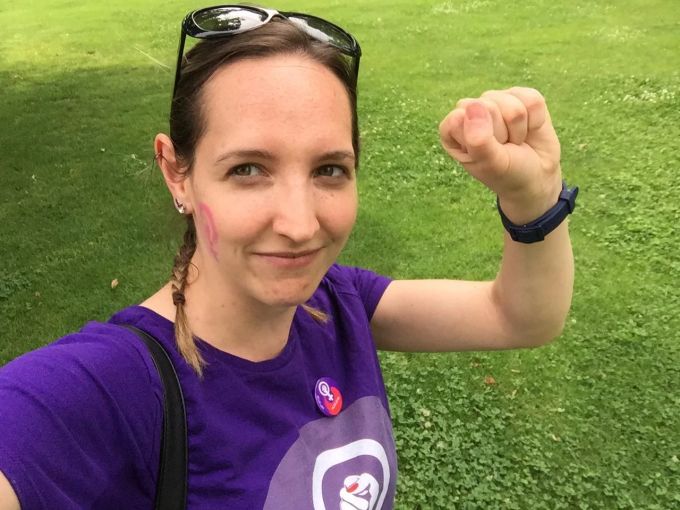 Catalina Gajardo Hofmann am Frauenstreik vom 14. Juni 2019. Catalina Gajardo Hofmann