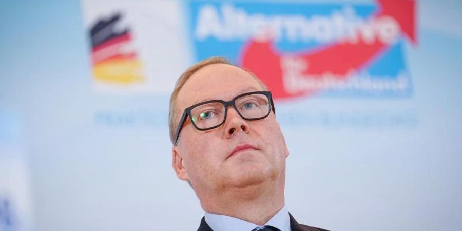 Die AfD nominiert den CDU-Politiker und Chef der Werte-Union, Max Otte, für das Amt des Bundespräsidenten. Foto: Kay Nietfeld/dpa