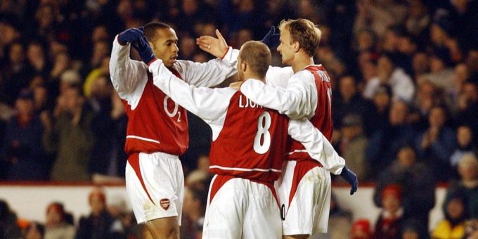 Sie prägten die erfolgreichen Arsenal-Zeiten in der Premier League: Thierry Henry, Freddie Ljungberg und Dennis Bergkamp (v.l.). FC Arsenal