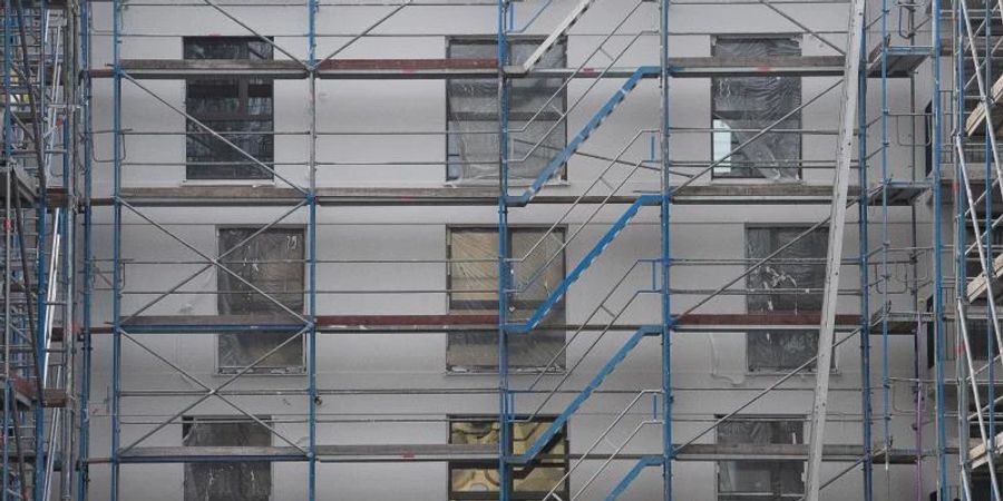 Hohe Mieten und zu kleine Wohnungen: Viele Familien verlassen die Grossstädte und ziehen aufs Land. Foto: Sebastian Gollnow/dpa