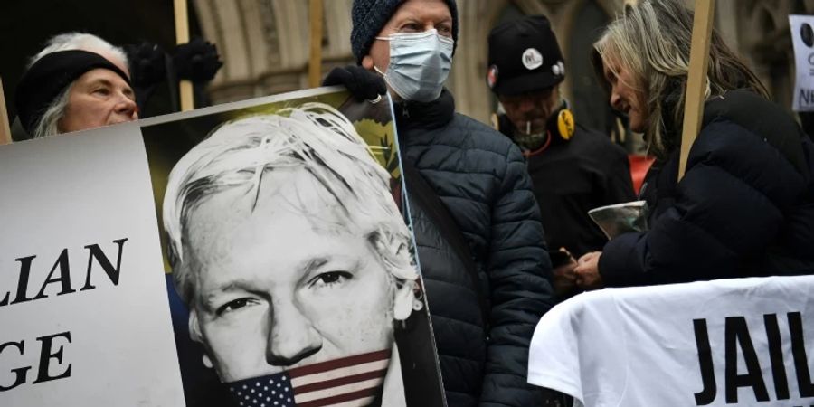 Kundgebung von Assange-Unterstützern in London