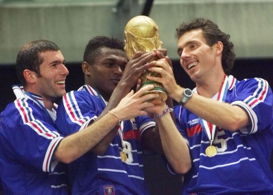 Zusammen mit Zinedine Zidane, Marcel Desailly und Laurent Blanc wird er 1998 Weltmeister mit Frankreich.