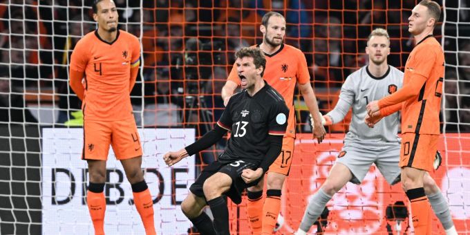 Thomas Müller jubelt nach seinem Treffer zum 0:1. Thomas Müller jubelt nach seinem Treffer zum 0:1.