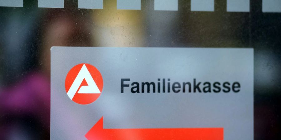 Ihnen steht Kindergeld von der Familienkasse zu? Dann müssen Sie für die Beantragung nicht zwingend das amtliche Formular einreichen.