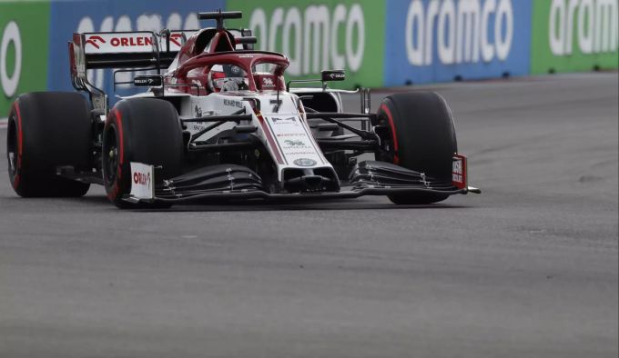 Kimi Räikkönen (Alfa-Romeo-Sauber) beim Russland-GP der Formel 1. Kimi Räikkönen Alfa-Romeo Sauber