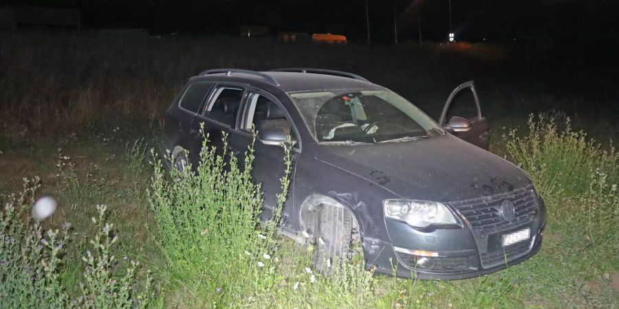 Der Autofahrer blieb unverletzt. (Bild: Kapo TG)