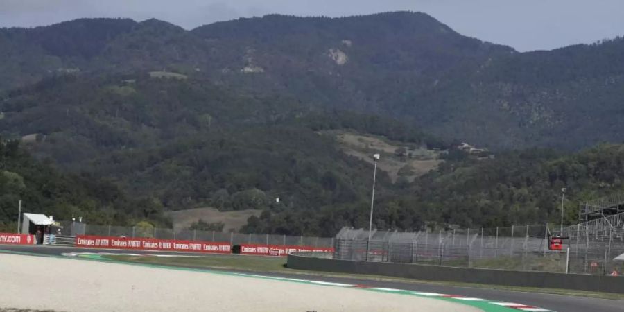 Ausgerechnet auf der Hausstrecke droht Ferrari eine weitere Demütigung in der Formel 1. Foto: Luca Bruno/AP/dpa