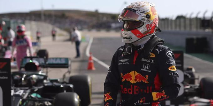 Gegner beschimpft - Heftige Kritik an Verstappen nach Funk-Ausraster