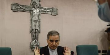 Kardinal Becciu Vatikanstadt
