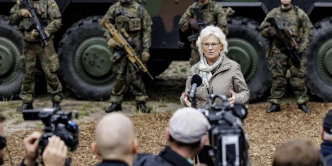 Die deutsche Verteidigungsministerin Christine Lambrecht. lambrecht