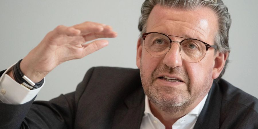 Der Präsident des Arbeitgeberverbandes Gesamtmetall will das Renteneintrittsalter auf 70 Jahre anheben.