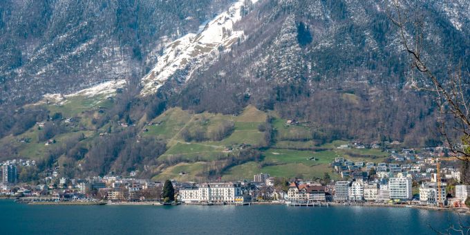 Blick auf die Gemeinde Ingebohl am Vierwaldstättersee. Blick auf die Gemeinde Ingebohl am Vierwaldstättersee.