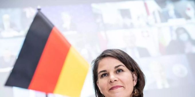 Bundesaussenministerin Annalena Baerbock wird nicht zu den Olympischen Winterspielen nach Peking reisen. Foto: Michael Kappeler/dpa Bundesaussenministerin Annalena Baerbock wird nicht zu den Olympischen Winterspielen nach Peking reisen. Foto: Michael Kappeler/dpa