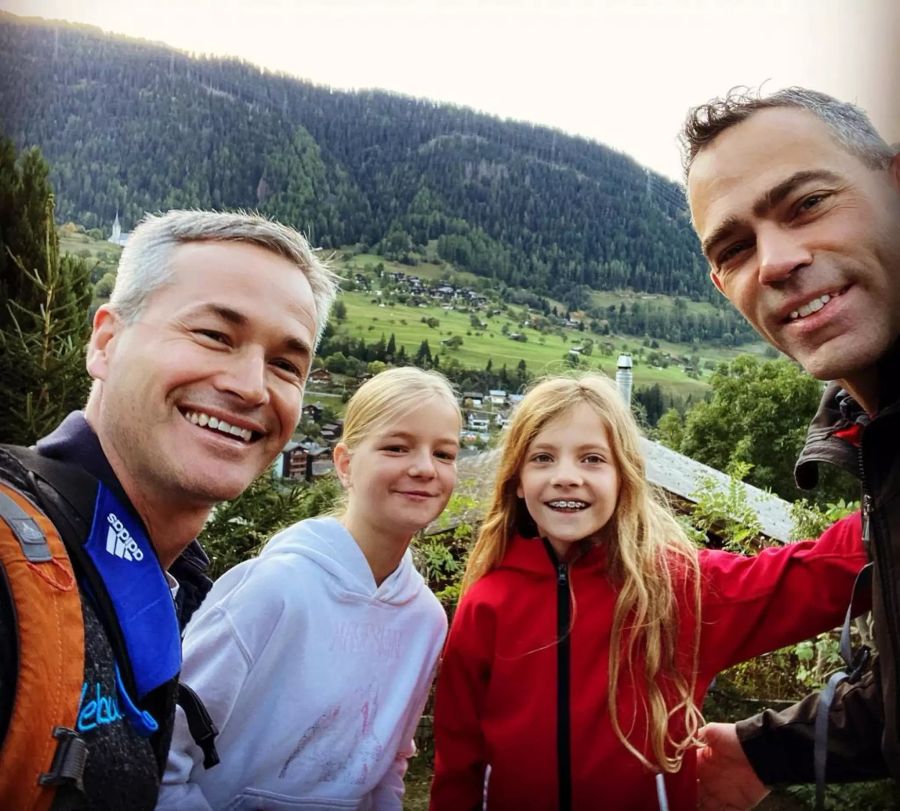 Die Familie von Benjamin S. (rechts) bekam erst nach langen Diskussionen ein Familienticket.