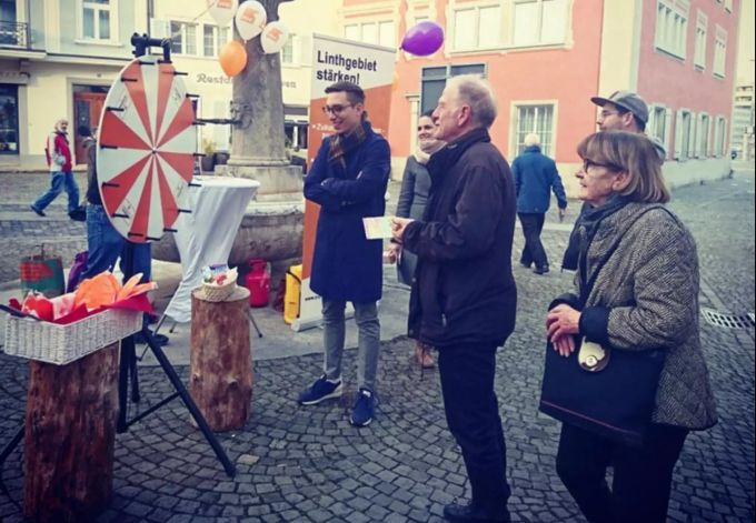 Standaktion der Partei Die Mitte Kaltbrunn. Die Mitte Kaltbrunn
